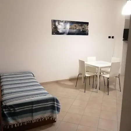 Casa Indipendente דירה *
